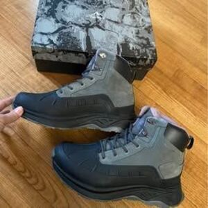 Brand New in box womens winter hiking waterproof boots - Nortiv 8 - size 11